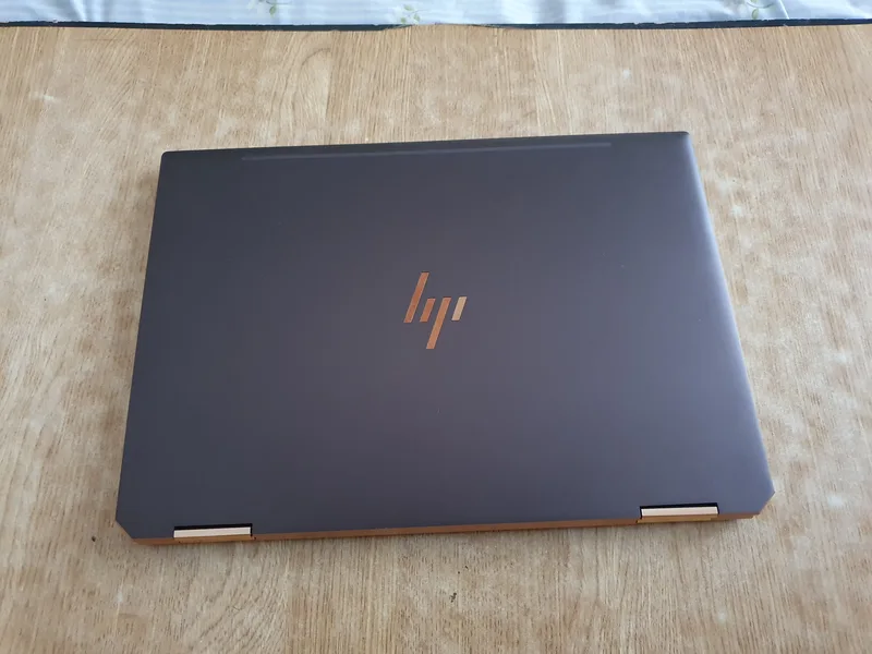 HP Spectre x360 gegen Lenovo Yoga 9i: Premium-Convertibles im Vergleich